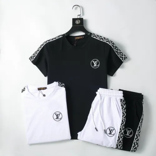 Louis Vuitton tracksuits for Louis Vuitton short tracksuits for men #9999932561