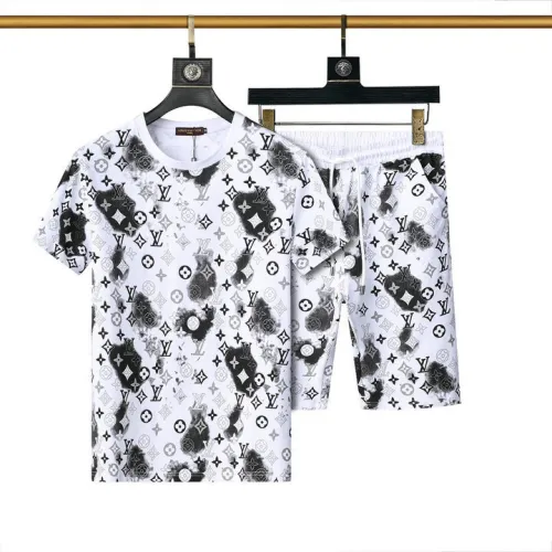 Louis Vuitton tracksuits for Louis Vuitton short tracksuits for men #B51892