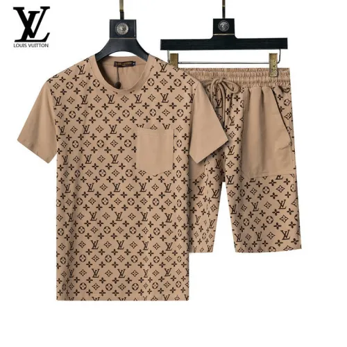 Louis Vuitton tracksuits for Louis Vuitton short tracksuits for men #B51893