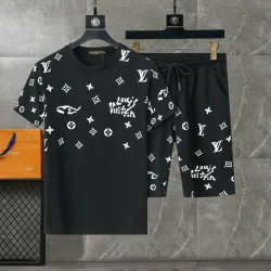 Louis Vuitton tracksuits for Louis Vuitton short tracksuits for men #B51894