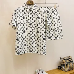 Louis Vuitton tracksuits for Louis Vuitton short tracksuits for men #B52145