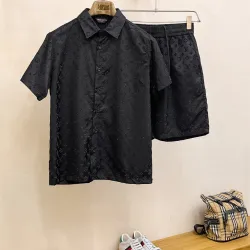 Louis Vuitton tracksuits for Louis Vuitton short tracksuits for men #B52154