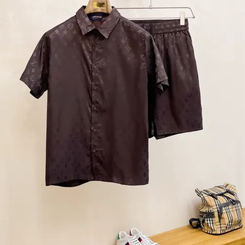 Louis Vuitton tracksuits for Louis Vuitton short tracksuits for men #B52159