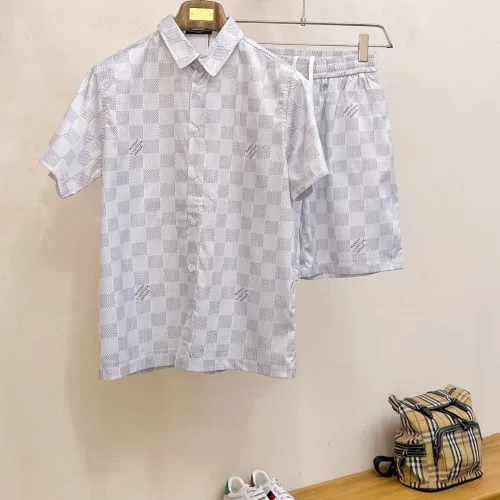 Louis Vuitton tracksuits for Louis Vuitton short tracksuits for men #B52164