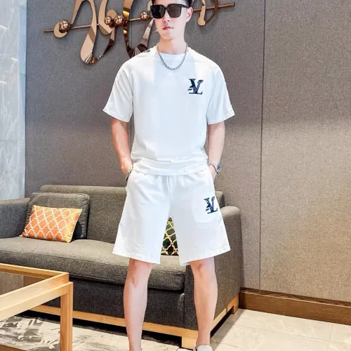 Louis Vuitton tracksuits for Louis Vuitton short tracksuits for men #B52490