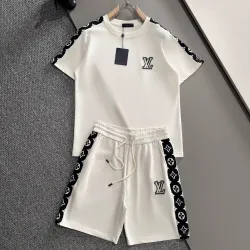 Louis Vuitton tracksuits for Louis Vuitton short tracksuits for men #B53335