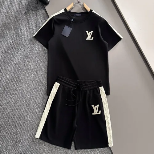 Louis Vuitton tracksuits for Louis Vuitton short tracksuits for men #B53339