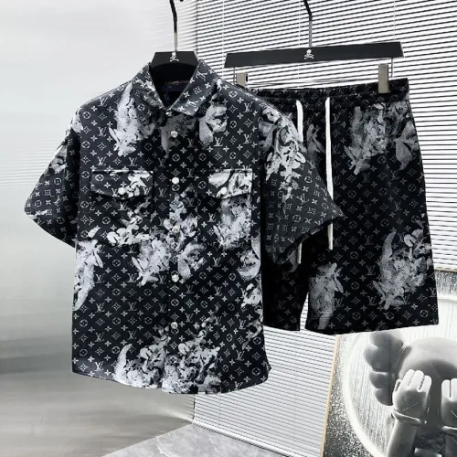 Louis Vuitton tracksuits for Louis Vuitton short tracksuits for men #B59852