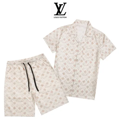 Louis Vuitton tracksuits for Louis Vuitton short tracksuits for men #B60879