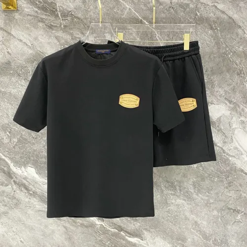 Louis Vuitton tracksuits for Louis Vuitton short tracksuits for men #B64387