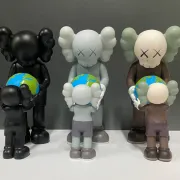 Kaws Toys hug the earth #B60131