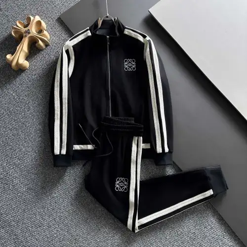 LOEWE Tracksuit for Men #9999927717