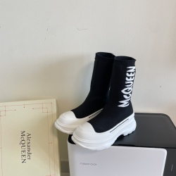 Alexander McQueen Shoes for Alexander McQueen boots #999935625