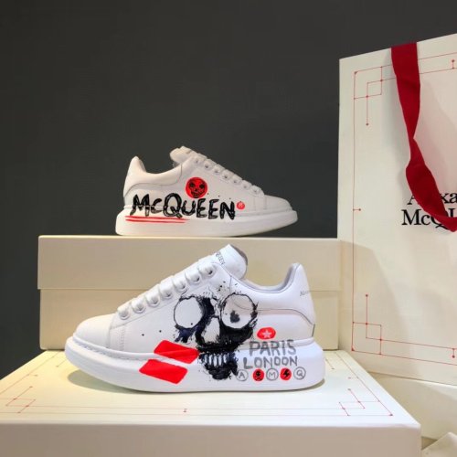 Alexander McQueen Shoes for Unisex McQueen Sneakers #99896268
