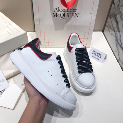 Alexander McQueen Shoes for Unisex McQueen Sneakers #99899828