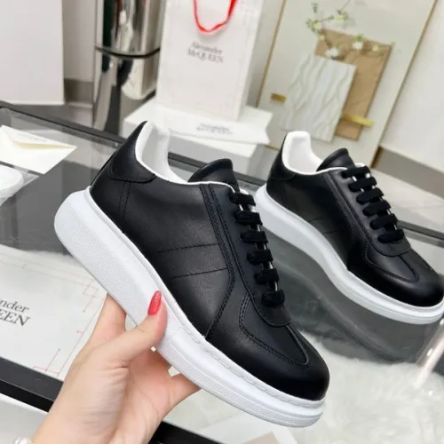 Alexander McQueen Shoes for Unisex McQueen Sneakers #B42547