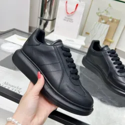 Alexander McQueen Shoes for Unisex McQueen Sneakers #B42550