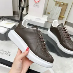 Alexander McQueen Shoes for Unisex McQueen Sneakers #B42551