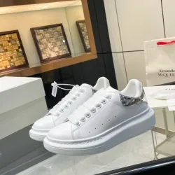 Alexander McQueen Shoes for Unisex McQueen Sneakers #B55812
