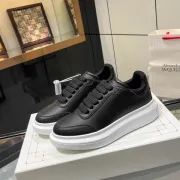 Alexander McQueen Shoes for Unisex McQueen Sneakers #B55819