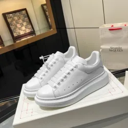 Alexander McQueen Shoes for Unisex McQueen Sneakers #B55821