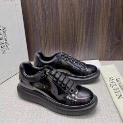 Cheap Alexander McQueen Shoes for Unisex McQueen Sneakers #99899356