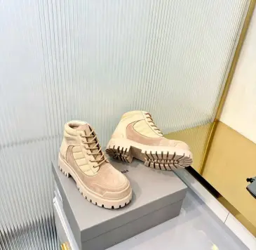 Balenciaga shoes for Balenciaga Unisex Shoes #B65737