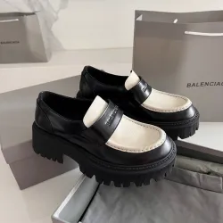 Balenciaga shoes for Women's Balenciaga Sneakers #B43314