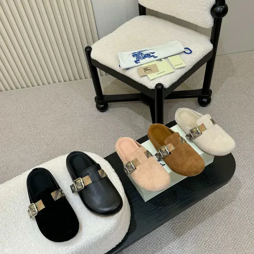 Unisex Burberry Slippers: Checked Luxury & Comfort for Both Men and Women #B54146