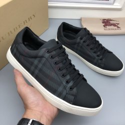 Burberry Shoes for Men's Sneakers #99913390