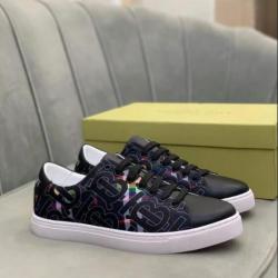 Burberry Shoes for Men's Sneakers #99916653