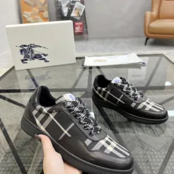 Burberry Shoes for Men's Sneakers #B52056