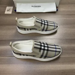 Burberry Shoes for Men's Sneakers #B59589