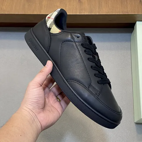 Burberry Shoes for Men's Sneakers #B63761