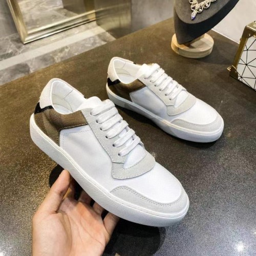 Burberry Shoes for Men's Women Sneakers #99896126
