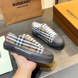 Burberry Shoes for Men's and women Sneakers #999931021