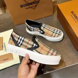 Burberry Shoes for Men's and women Sneakers #999931027