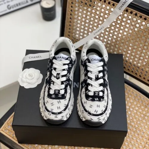 Chanel shoes for Women's Chanel Sneakers #99922401