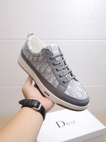 Dior Shoes for Men's Sneakers #99906219