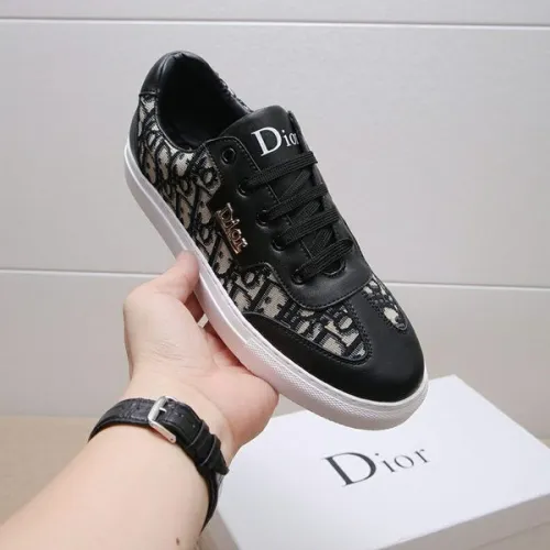 Dior Shoes for Men's Sneakers #99906229