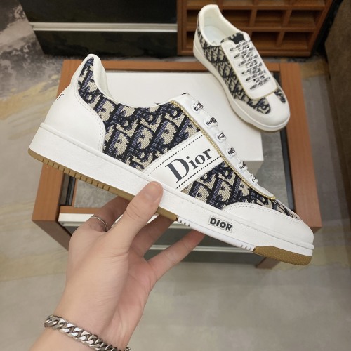Dior Shoes for Men's Sneakers #99908964