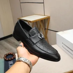 Dior Shoes for Men's Sneakers #B55082