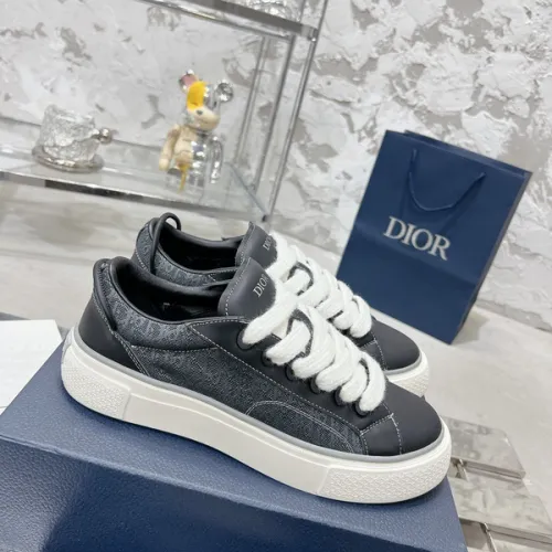 Dior Shoes for Men's and women Sneakers #B43038