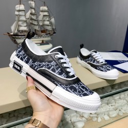 Dior Shoes for Unisex Sneakers #99911966
