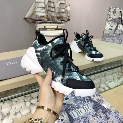Dior Shoes for men and women Luminous Sneakers #99908150