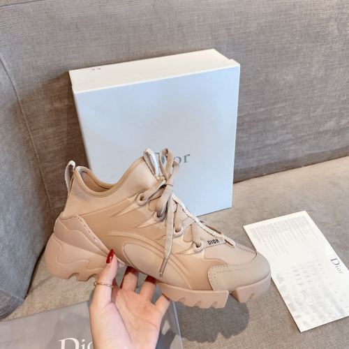 Dior Shoes for Women's Sneakers #99901108