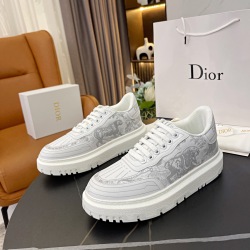 Dior Shoes for Women's Sneakers #99910148