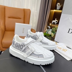 Dior Shoes for Women's Sneakers #99910152