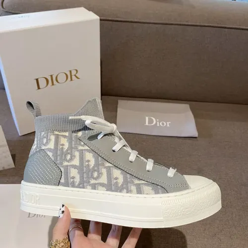 Dior Shoes for Women's Sneakers #99911286