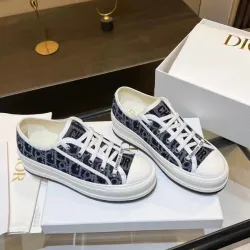 Dior Shoes for Women's Sneakers #B41920